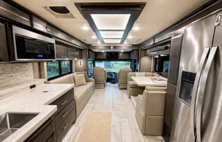 Thor Venetian Bunkhouse | Family Friendly RV