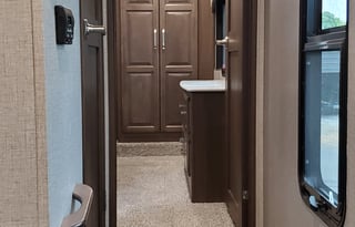 2020 Keystone RV Avalanche 320RS