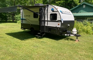 2023 Coachmen RV Clipper Cadet 17CBH