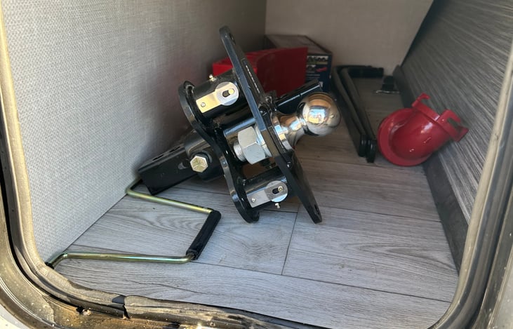 Weight Distribution Hitch