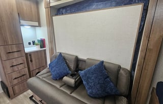 Mini & Mighty 'Sophia' Bunkhouse Grand Design 16BL