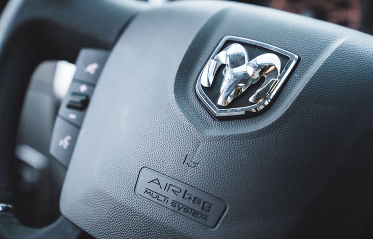 Mounted steering wheel controls allow you to toggle the vehicles entertainment without taking your hands off the wheel for driver safety and convenience.