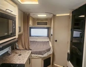 Thor Motor Coach Freedom Elite 23H