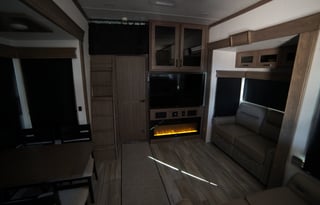 2024 Alliance Paradigm 395DS Paradise on Wheels