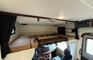 2017 Coachman Leprechaun