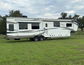 Jayco North Point 377RLBH