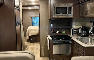 2017 Thor Motor Coach Freedom Elite 30FE