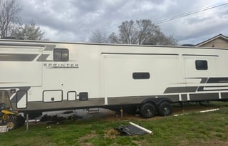 2025 Keystone RV Sprinter 3900DBL