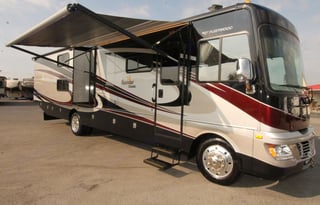 2014 Fleetwood RV Bounder Classic 36H