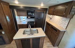 The Beachcomber Basecamp