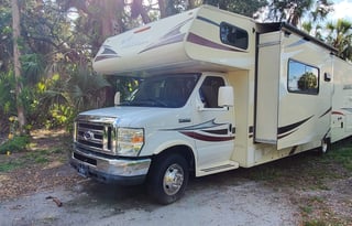 2016 Coachmen RV Freelander 32BH Ford 450