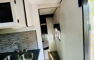 Cozy Bunkhouse | Sleeps 8 | Family+Pet Friendly