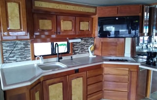 1997 Newmar Mountain Aire 4085