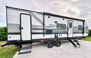 2021 Heartland Pioneer