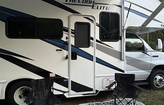 2022 Thor Motor Coach Freedom Elite 23H