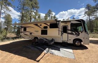 Kyle and Andi’s Escape - Pet Friendly!!! Sleeps 6+