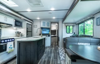 2020 Bullet 330BHS Full Bunks+ 2 Baths