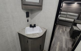 22FT Gulf Stream Ameri-Lite | Family Friendly