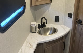 2023 Grand Design Imagine 2400BH