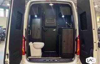 NEW! 2024 Mercedes Benz Luxe Cruiser w/ Bathroom!