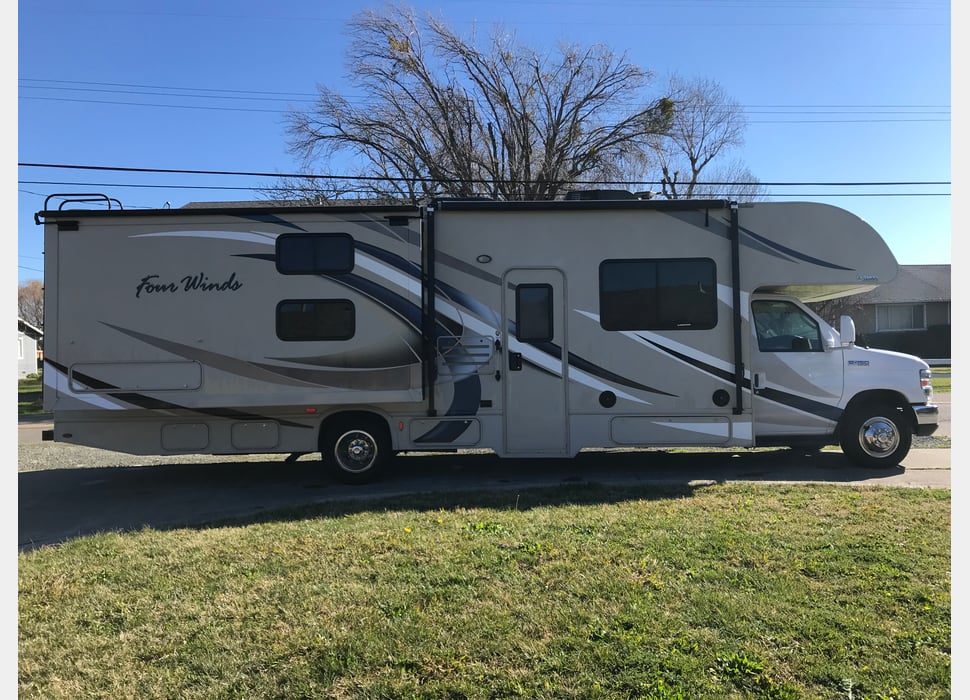 Class C Motor Home rentals in McClellan Park