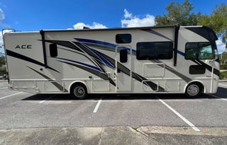 2022 Thor Motor Coach ACE 32.3