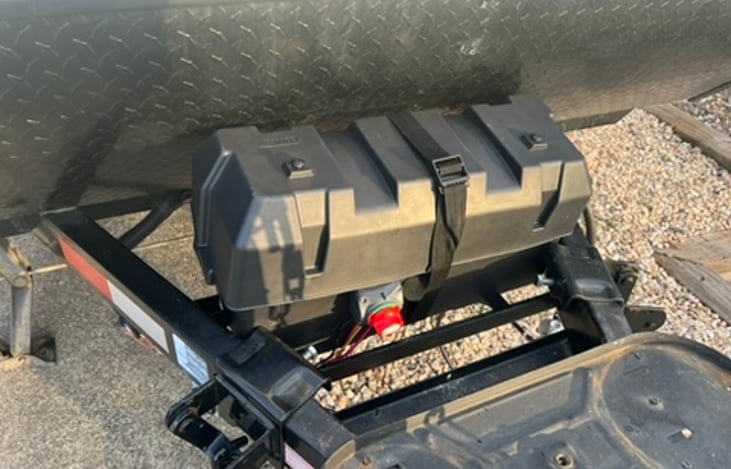 Dual Battries w/cut off switch