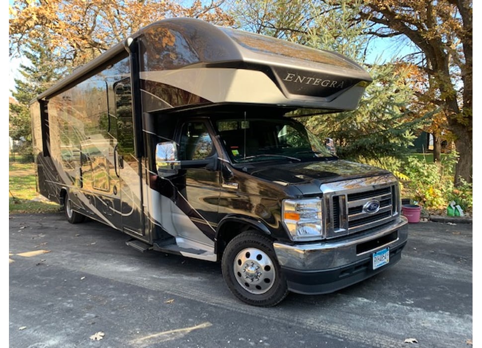 Class C Motor Home rentals in Monticello