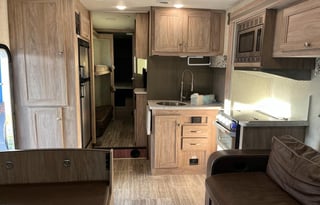 2019 Forest River RV Sunseeker LE 3250DSLE
