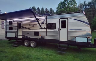 MoJo's 2019 Summerland Sleeps 10