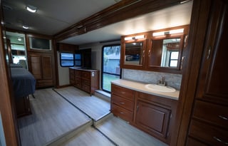 2007 Fleetwood RV Bounder Diesel 38V