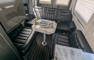 SPACIOUS 2015 Airstream