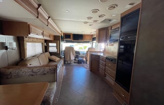 Beautiful Bay Star - Huge Floor Plan!