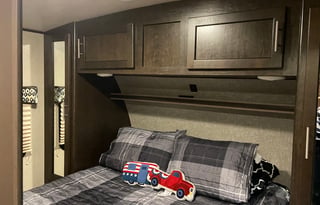 2017 Cruiser Fun Finder XTREME LITE 28QD