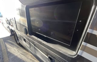 Erick Esteem 2025 sleeps 6,KING BED, Outside tv