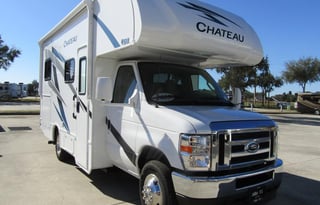 2025 Thor Chateau 22Z - Spacious Class C RV-GLG04