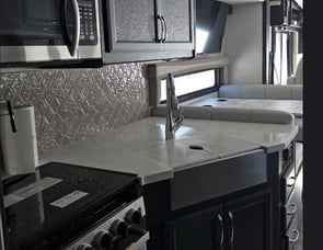 Holiday Rambler Invicta 34MB