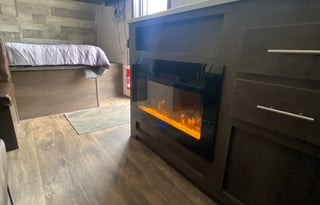 2021 Dutchmen RV Coleman Lantern LT Series 17B