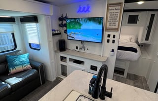 Cruise & Snooze RV