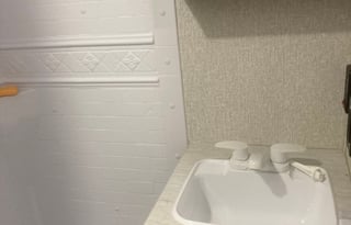 Summer’s Sweet Retreats 2022 KZ Escape E201BH