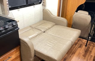 Group-Friendly Jayco Greyhawk Bunk Floorplan