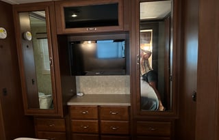 2013 Fleetwood RV Bounder 36E