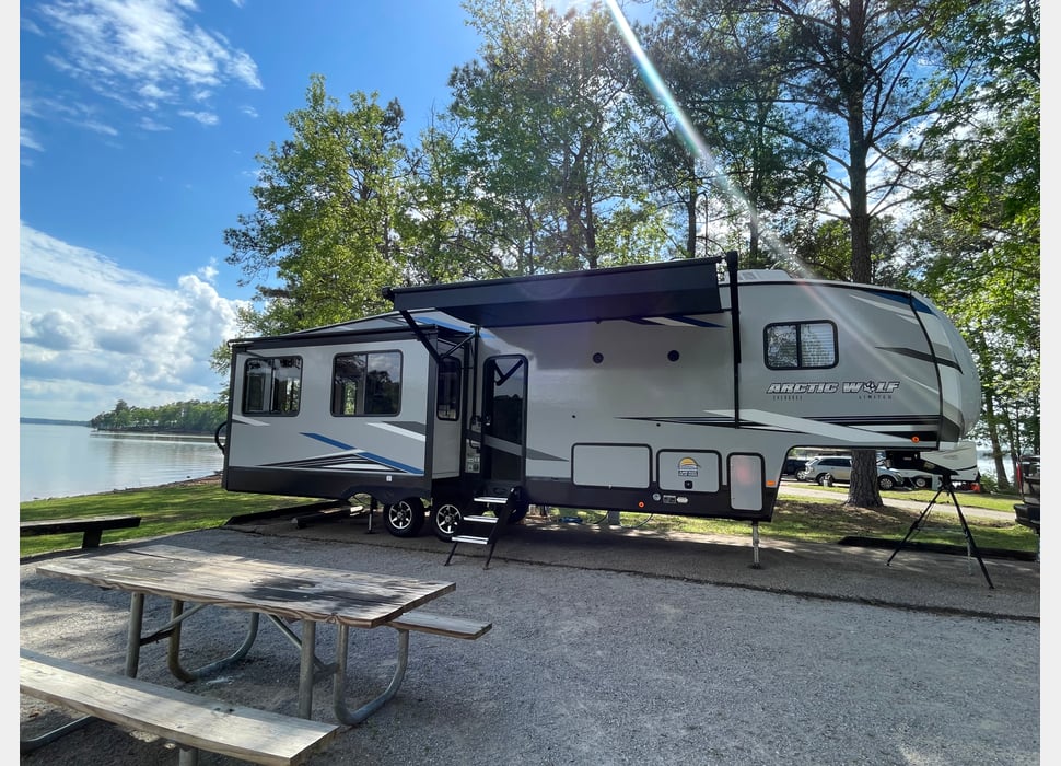 Fifth Wheel rentals in Leeds