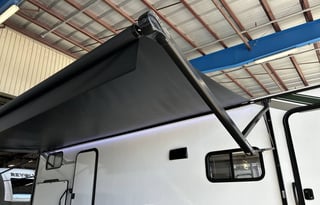 Brand NEW Eddie Bauer