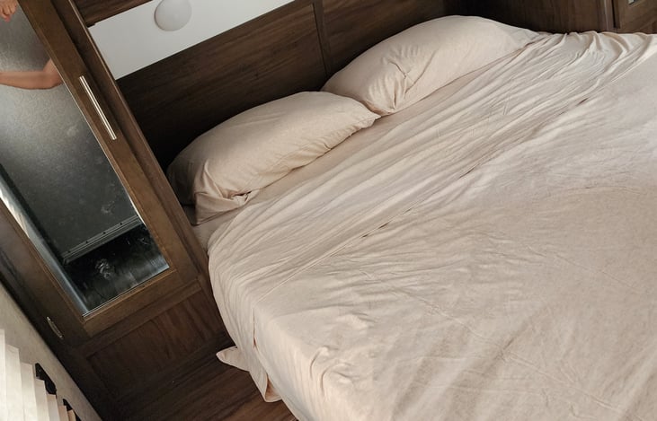 Queen size Master bed