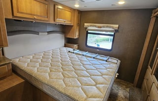 2015 Thor Motor Coach Windsport 32N