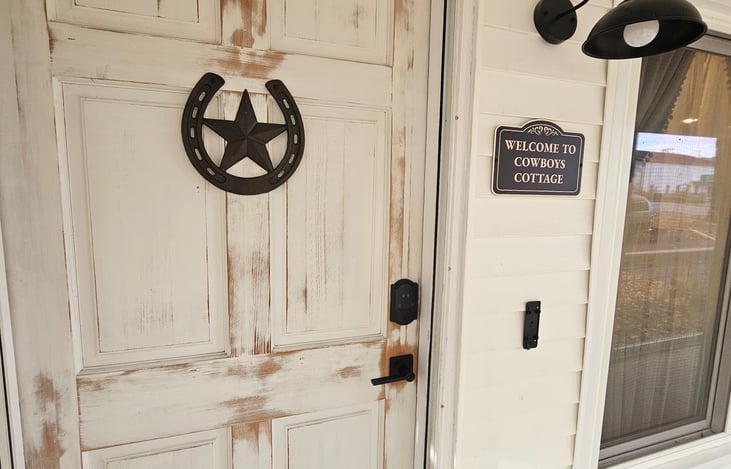 Cowboys Cottage - Optional add on.