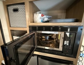 Forest River RV Cherokee Wolf Den 26EV