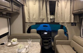 Unlimited Miles - Bunk Beds - 5 TVS - Sleeps 10-12