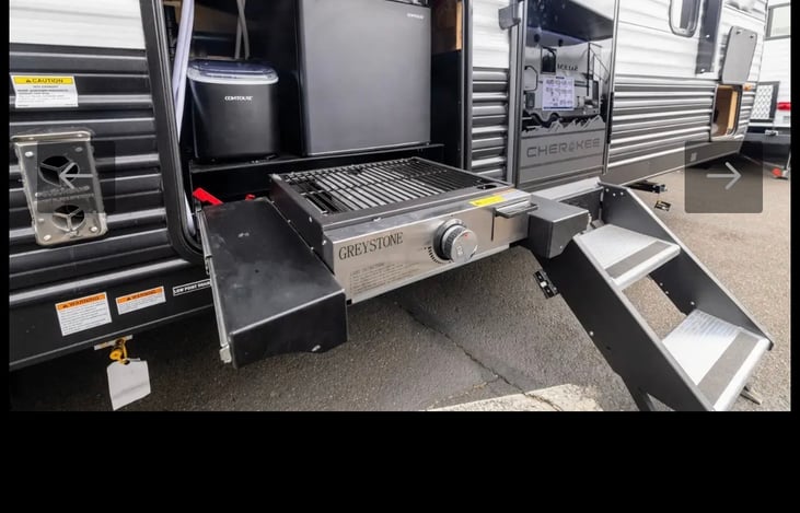 Outdoor Kitchen